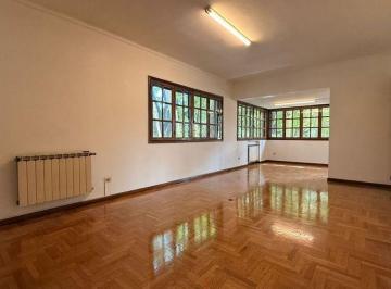 Departamento de 7 ambientes, Ciudad de Mendoza · Departamento en Venta C/ Cochera en Centro