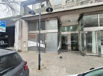 Local comercial , Almagro · Excelente Local a m del Hospital Italiano