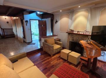 Casa · 290m² · 7 Ambientes · 4 Cocheras · Casa en Quilmes Oeste