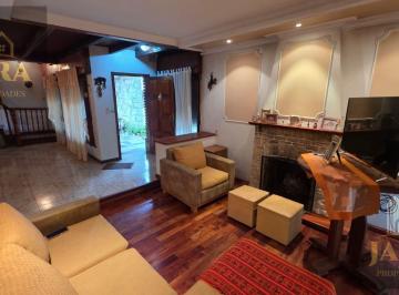 Casa · 290m² · 7 Ambientes · 4 Cocheras · Casa en Quilmes Oeste