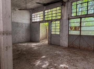 Bodega-Galpón de 1 ambiente, Avellaneda · Galpón/deposito de 65 m² en Venta en Avellaneda