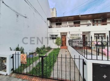 Casa · 90m² · 3 Ambientes · 1 Cochera · Duplex de 3 Ambientes en Zona Constitución