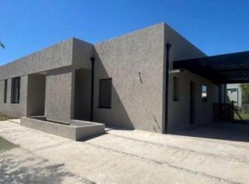Casa de 5 ambientes, Escobar · Venta en Canton Golf, Casa a Estrenar, Planta Baja