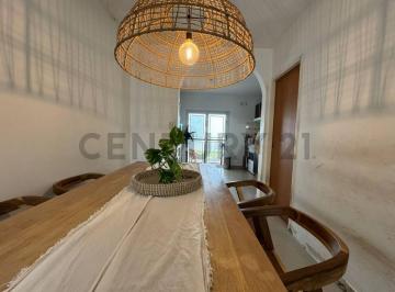 Casa · 66m² · 3 Ambientes · 1 Cochera · Venta Dúplex 3 Amb con Patio y Parrilla en Ituzaingó