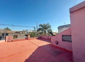 Casa · 520m² · 4 Ambientes · 1 Cochera · Venta Casa Lanús Oeste