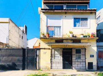 Casa · 200m² · 5 Ambientes · 2 Cocheras · Casa a La Venta en Beccar