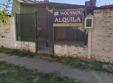 Casa · 179m² · 3 Ambientes · 1 Cochera · Casa Frente Al Hipódromo