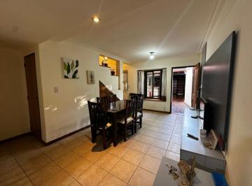 Casa de 8 ambientes, Ciudad de Mendoza · Venta Duplex en Quinta Seccion, Ciudad de Mendoza.