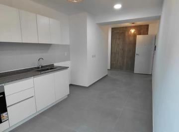 Departamento de 3 ambientes, Lomas de Zamora · Único en El Complejo! 3 Amb con Patio, Parrilla Propia y Doble Cochera