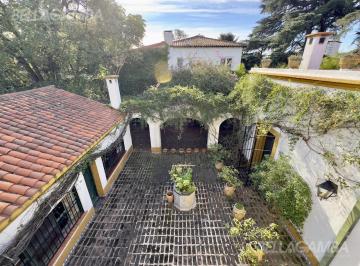 Casa · 508m² · 7 Ambientes · 2 Cocheras · Casa Venta Vicente Lopez 7 Ambientes Jardin Pileta
