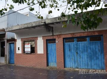 Casa · 324m² · 4 Ambientes · 1 Cochera · Casa a Reciclar Lote Propio en La Mejor Zona de Las Toninas