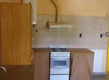 Departamento de 1 ambiente, Lomas de Zamora · Departamento en Planta Alta con Cochera Apto Profesional o Vivienda