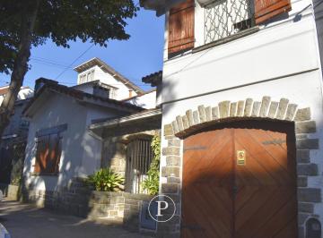 Casa · 200m² · 5 Ambientes · 2 Cocheras · Alquiler Chalet 5 Ambientes Apto Profesional en Los Troncos