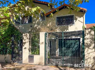 Casa · 171m² · 6 Ambientes · 1 Cochera · Chalet en Venta en Parque Johnston - Hurlingham