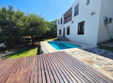 Casa · 64m² · 3 Ambientes · 1 Cochera · Vendo Casa Mendiolaza