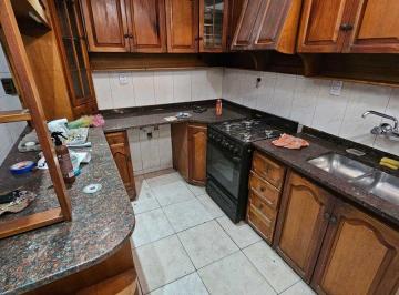 Casa · 430m² · 6 Ambientes · 1 Cochera · Vende Casa Oportunidad