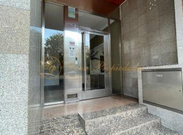 Departamento · 50m² · 4 Ambientes · Corrientes y Mendoza (2 Dorm. con Balcon Al Frente) Opcion Amueblado