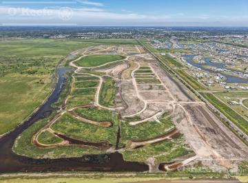 Terreno · 655m² · Terreno en Venta en El Barrio Cerrado Lagoon Hudson
