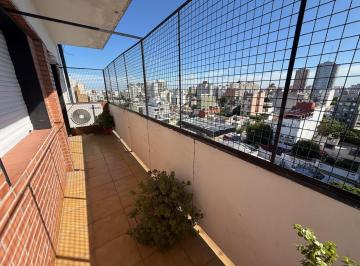 Departamento · 72m² · 4 Ambientes · Departamento 4 Ambientes con Balcon en San Cristobal Reciclado Apto Credito