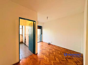 Departamento · 30m² · 2 Ambientes · Alquiler de Departamento 2 Ambientes con Balcón Al Frente en El Barrio de Caballito.