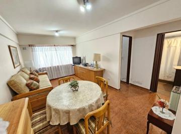 Departamento · 38m² · 2 Ambientes · 1 Cochera · Departamento 2 Ambientes Al Contrafrente Muy Luminoso