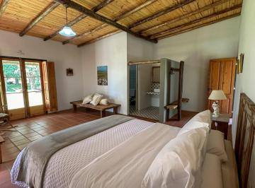 Campo · 371m² · 10 Ambientes · 2 Cocheras · Chacra en Venta de 1,7ha en Villa Ruiz