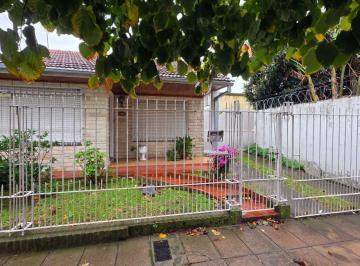Casa · 60m² · 3 Ambientes · 3 Cocheras · Venta Departamento en Quilmes Oeste