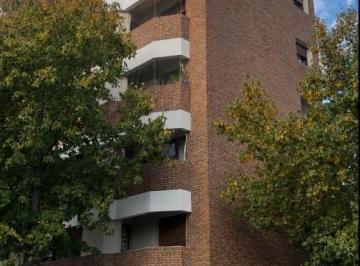 Departamento · 80m² · 5 Ambientes · 41 E/ 5 y 6 N°546 Piso 2°a