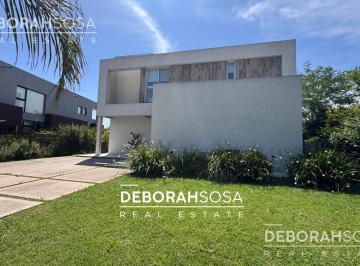Casa · 220m² · 5 Ambientes · 6 Cocheras · Casa en Venta - 5 Ambientes Espejo de Agua - El Cantón Belên de Escobar