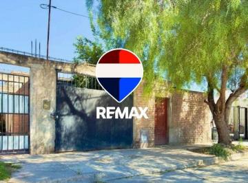 Casa · 140m² · 7 Ambientes · Casa Venta + Departamento Zona Sur Los Molles