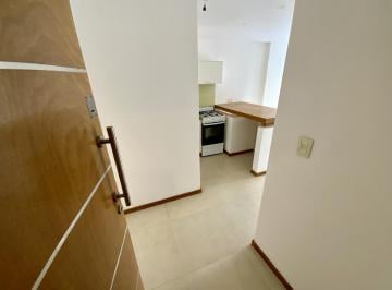 Departamento · 40m² · 2 Ambientes · 1 Cochera · Italia 2018