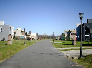 Terreno · 812m² · Lote a La Venta en Prados del Oeste, Moreno