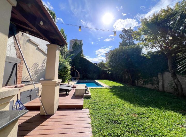 Terreno · 696m²