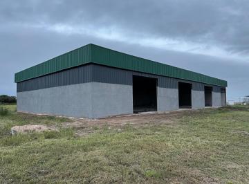 Bodega-Galpón · 400m² · 1 Ambiente · 1 Cochera · Alquilo Galpon Parque Industrial Unquillo Punto 53