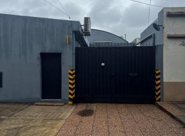 Bodega-Galpón · 400m² · Depósito Galpón en Venta en Lomas de Zamora, G. B. a. Zona Sur, Argentina