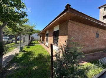 Casa · 180m² · 6 Ambientes · 3 Cocheras · Casa en Ingeniero Adolfo Sourdeaux 745 m² Totales