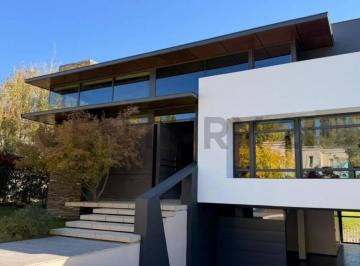 Casa · 550m² · 10 Ambientes · 3 Cocheras · Casa en Venta - Barrio La Vacherie