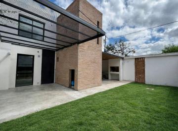 Casa · 100m² · 3 Ambientes · 1 Cochera · Venta Duplex 2 Dorm. Villa Quisquizacate