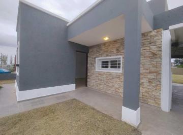 Casa · 120m² · 6 Ambientes · 2 Cocheras · Venta Casa 3 Dorm. Colonia Tirolesa