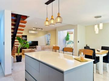 Casa · 166m² · 5 Ambientes · 2 Cocheras · Casa en Villa Parque Sicardi
