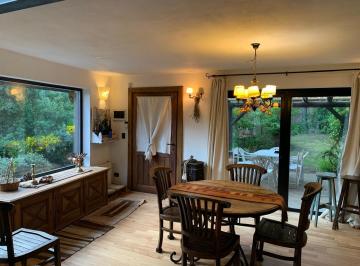 Casa · 140m² · 2 Dormitorios · Casa - Villa Llao Llao
