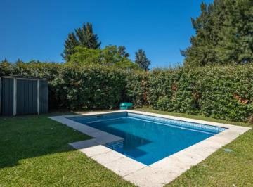 Casa · 200m² · 4 Ambientes · 2 Cocheras · “casa Apto Crédito con Pileta en San Agustín – Villanueva”