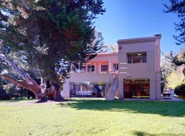 Casa · 474m² · 5 Ambientes · 1 Cochera · Casa en Venta | Abril Club de Campo