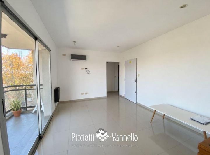 Departamento · 45m² · 2 Ambientes · 1 Cochera