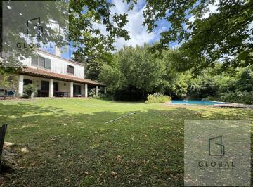 Terreno · 246m² · 7 Ambientes · 1 Cochera · Casa en Venta Tigre Centro