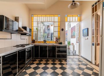 PH · 136m² · 5 Ambientes · Venta PH en Villa Crespo Multiples Usos