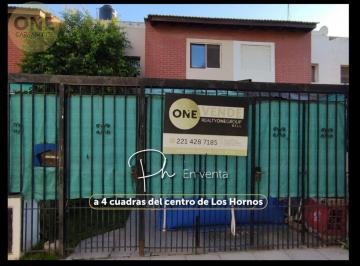 PH · 85m² · 4 Ambientes · 1 Cochera · PH en Venta en Los Hornos