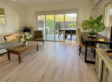 Casa · 100m² · 4 Ambientes · 2 Cocheras · Venta Triplex de 4 Ambientes con Jardín - Barrio Privado Lomas de San Isidro