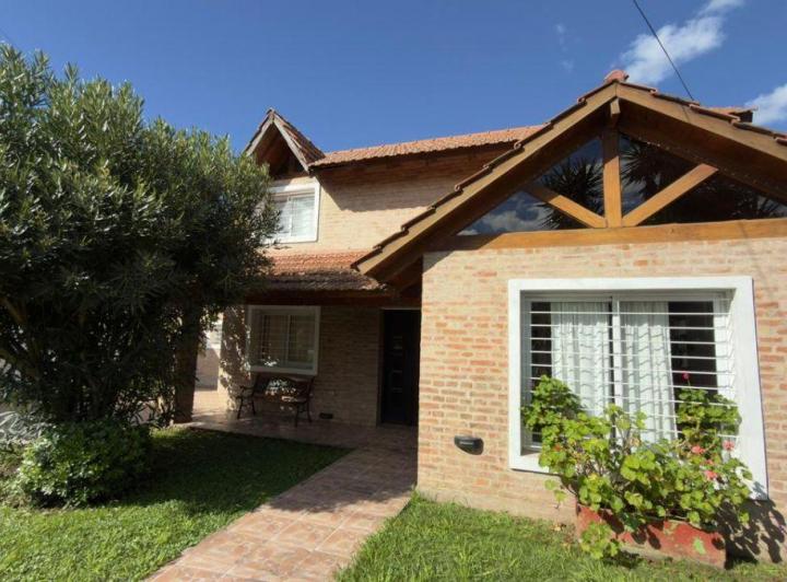 Casa · 170m² · 4 Ambientes