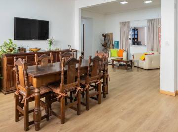 Departamento · 124m² · 5 Ambientes · 1 Cochera · Departamento 5 Ambientes en Venta Alsina Al 1100 Monserrat
